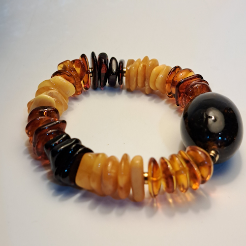 HW-547 Bracelet, Multi-Color, Nuggets with Large Oval, Stretchy $138 at Hunter Wolff Gallery